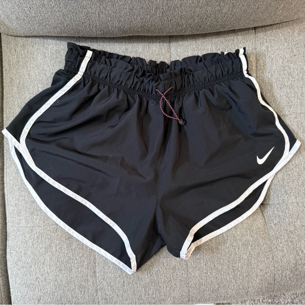 Nike Black Women’s Athletic Shorts with White Piping